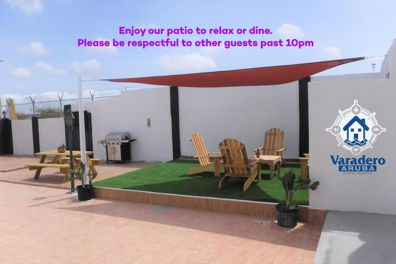 Varadero Marina Airport Guests Rooms Oranjestad Exterior foto